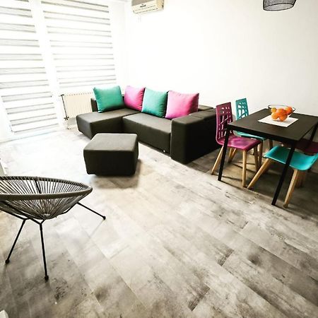 Chill Out Apartment Novi Sad Ngoại thất bức ảnh