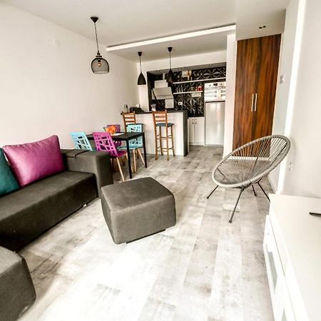 Chill Out Apartment Novi Sad Ngoại thất bức ảnh